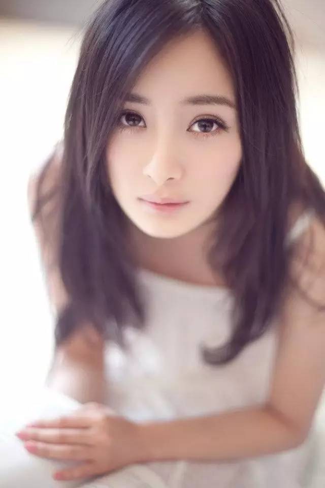 霓虹歌女